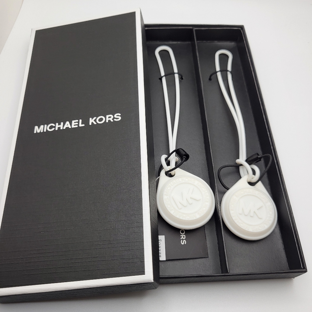 MICHAEL KORS 2-Pack Logo Apple AirTag Case Holder Bag Charm NWT